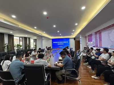 襄陽高新區舉辦孵化器與眾創空間建設運營座談會暨業務培訓會，共話企業孵化新篇章